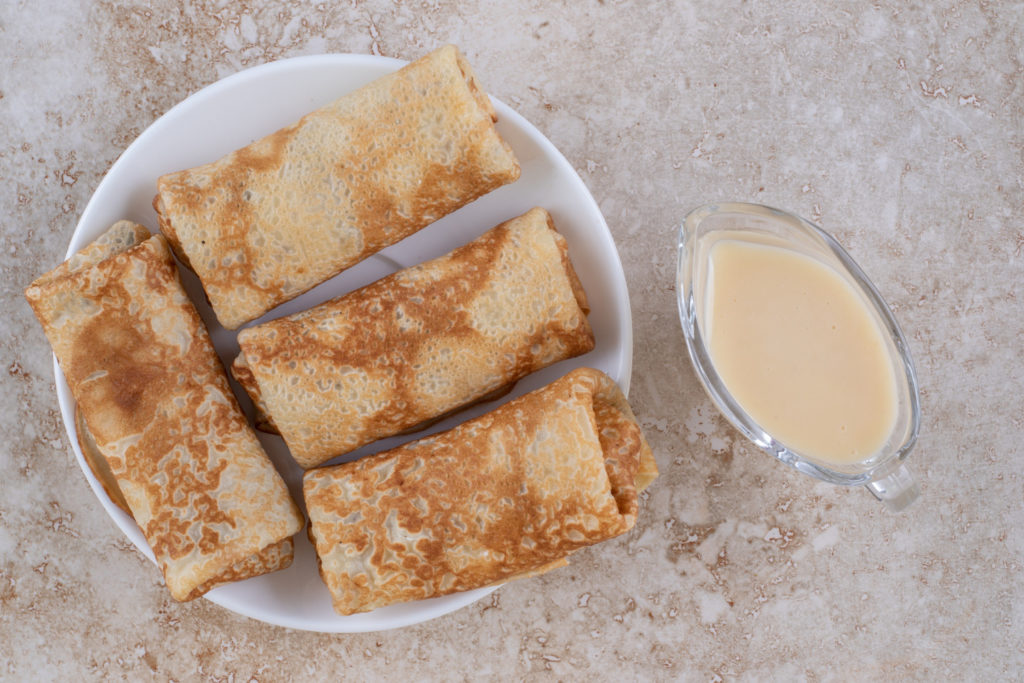 Блинчики с ябоками и корицей