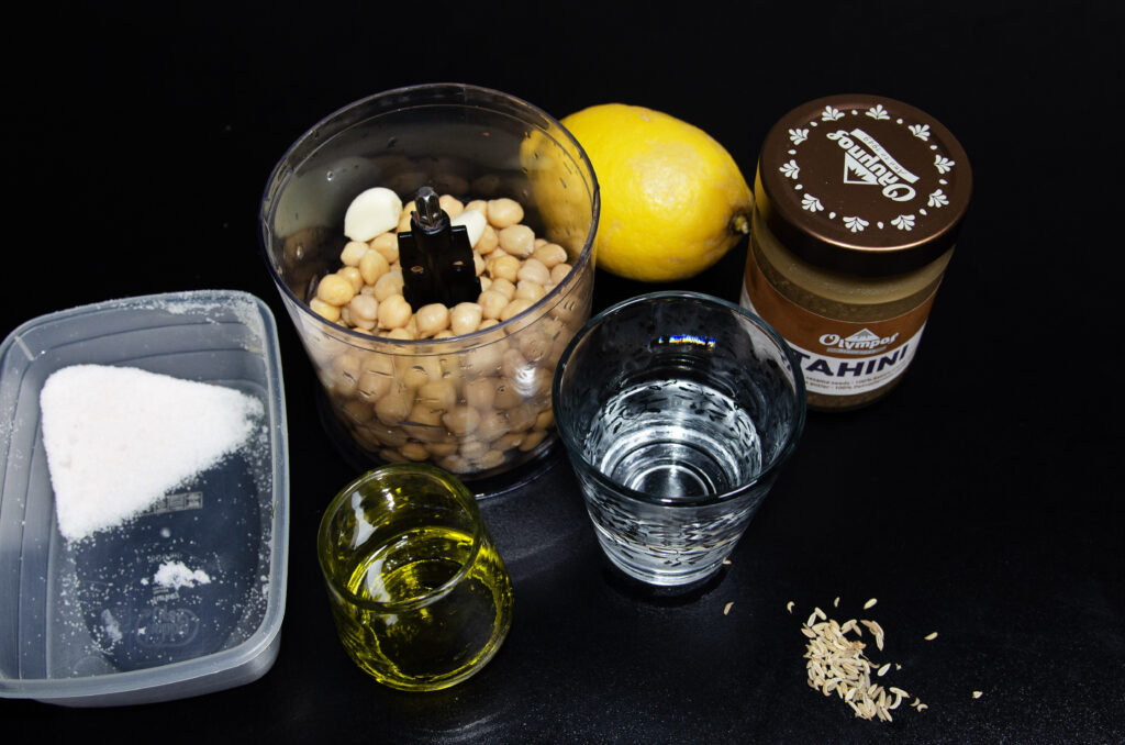 Ingredients for hummus
Ингридиенты для приготовления хумуса